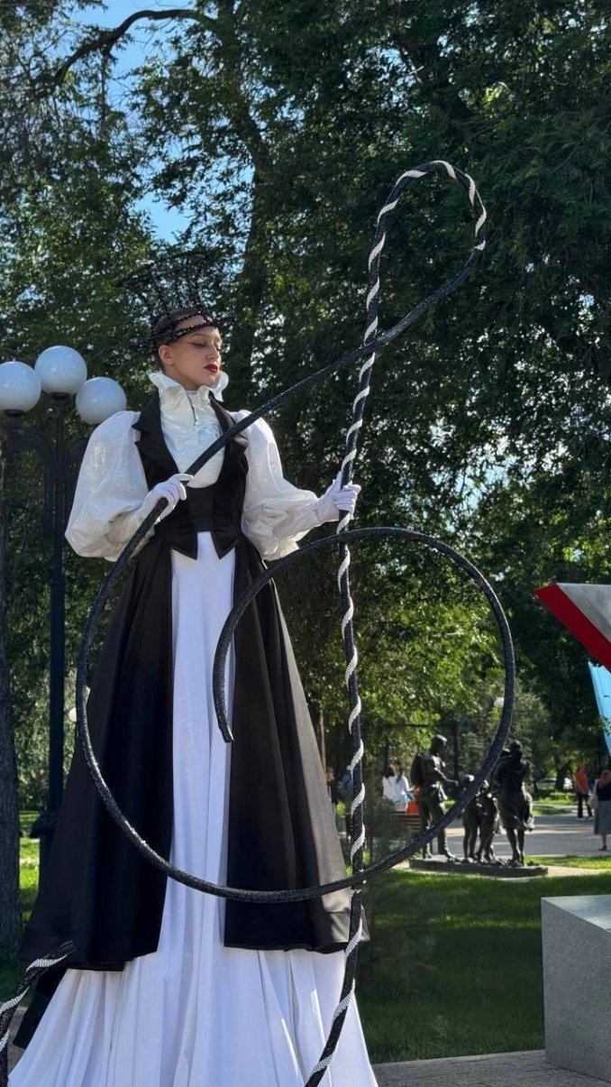 Театр перформанса "GOLD"