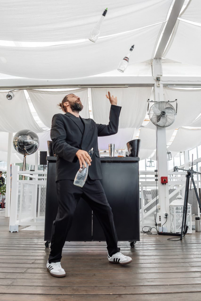 Бармен шоу !