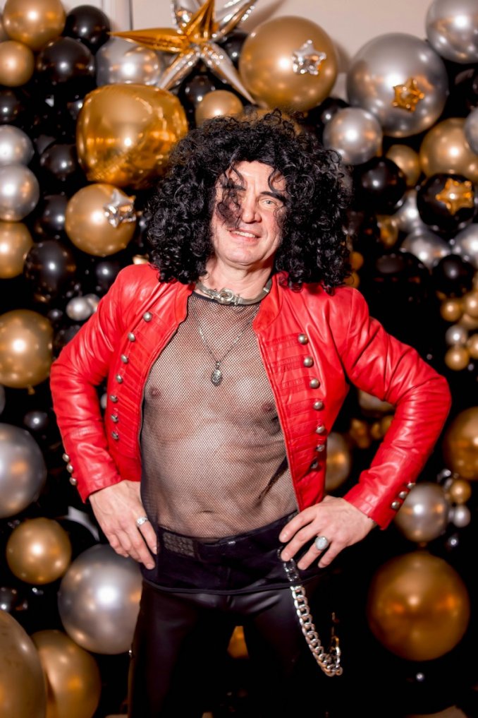 Образ Валерия Леонтьева