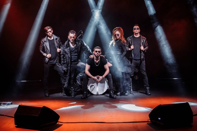 Кавер-группа ШоуРум – яркое шоу вокалистов и музыкантов