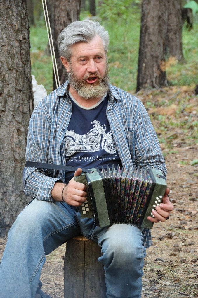 Кочующий Красный Слон 2025