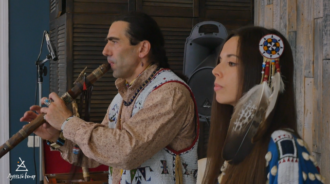 Индейское музыкальное шоу "лунный Ветер"