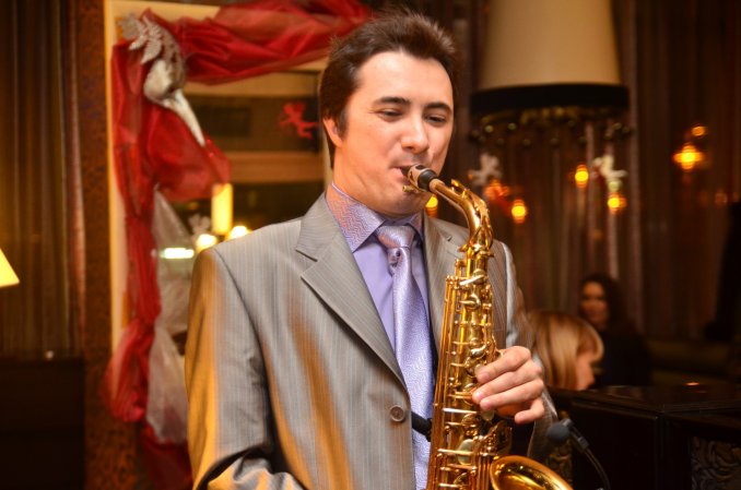 Саксофонист Казань  на Праздник. Марсель - Mister sax