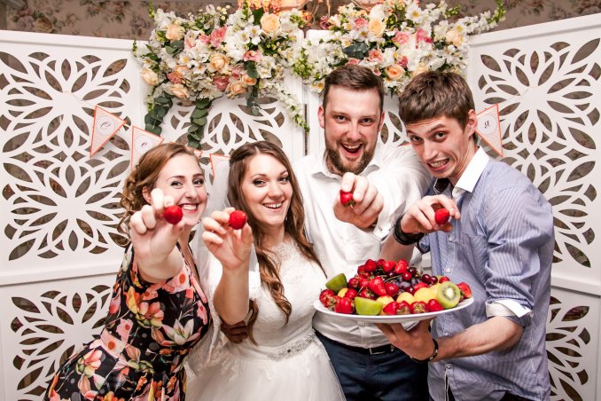 Клубничная свадьба Сергея и Юлии