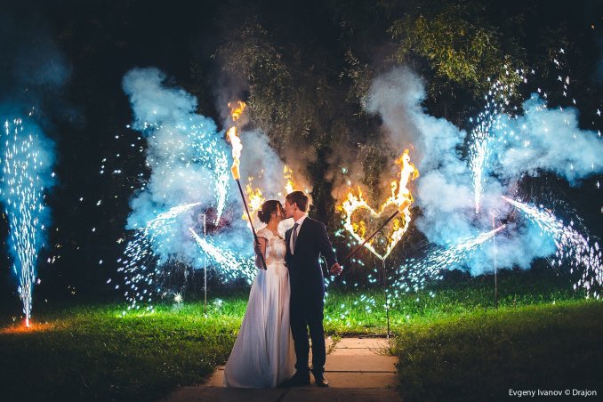 Wedding pyro show
