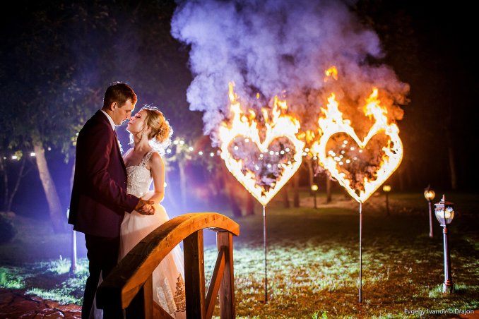 Wedding pyro show