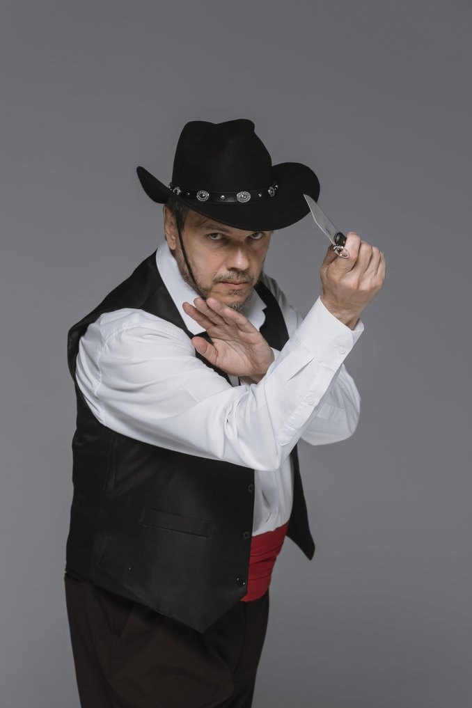 Театр фланкировки «Мистерия клинка»