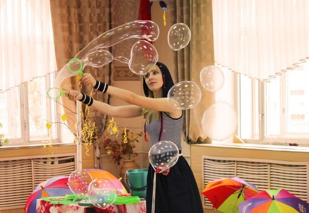 Шоу мыльных пузырей от Таи Лисовой в Москве
