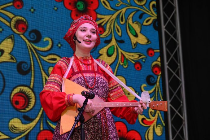 Артист - вокалист, народный/фольклорный вокал, балалайка