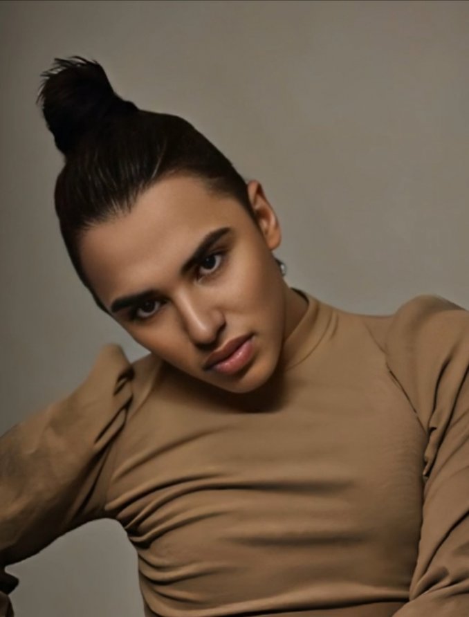 Slava Volk Певец