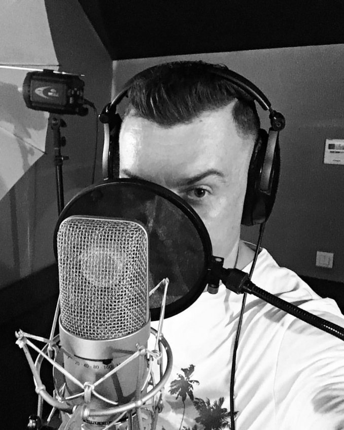 Певец Сергей Дорошенко