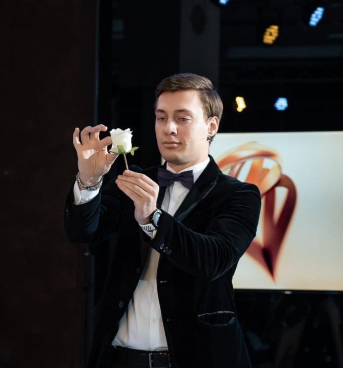 Фокусник Иллюзионист Никита Готовцев
