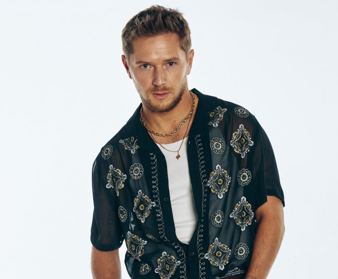 CHEBANOV (Ivan Chebanov) — Singer, Chart-Topper, Live Performances for Events