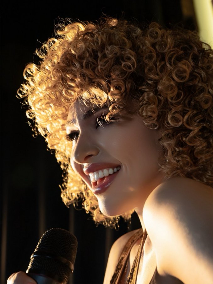 Yana Reznik singer vocalist cover project
