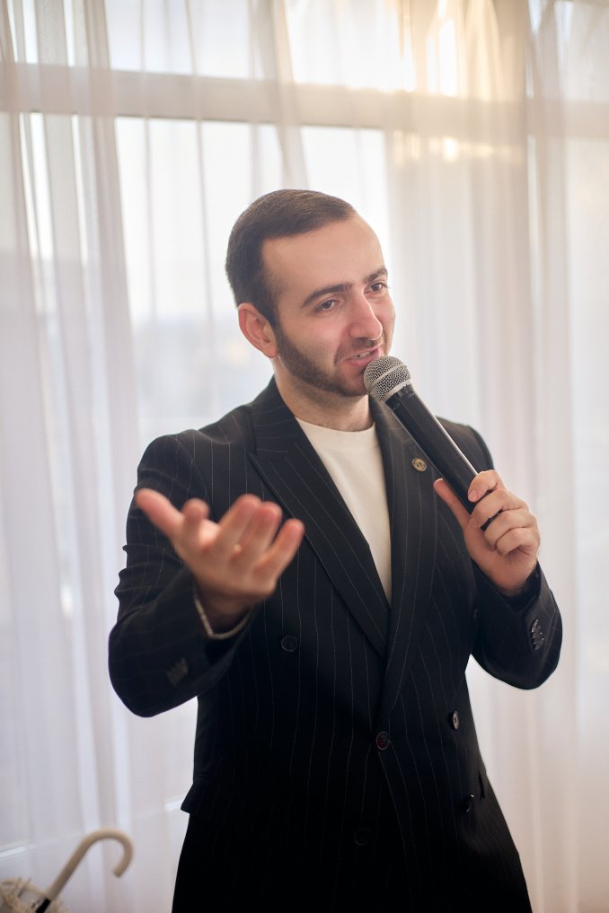 Ведущий для Вашего лучшего дня Давид Джан