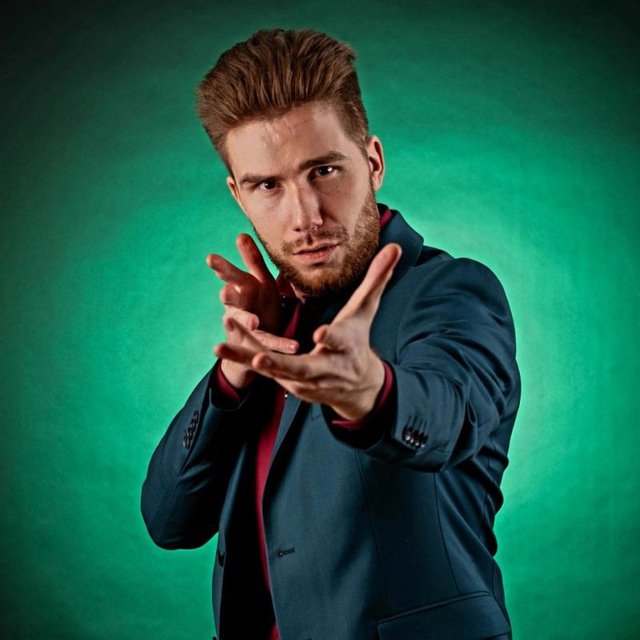 Kirill Popov - Illusionist | Magician