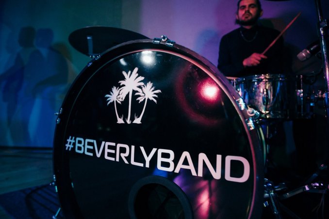 BEVERLY cover band